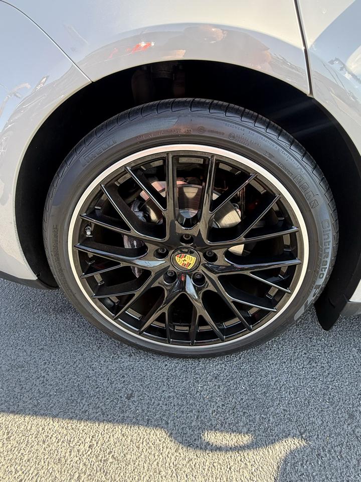 Porsche Panamera  2023