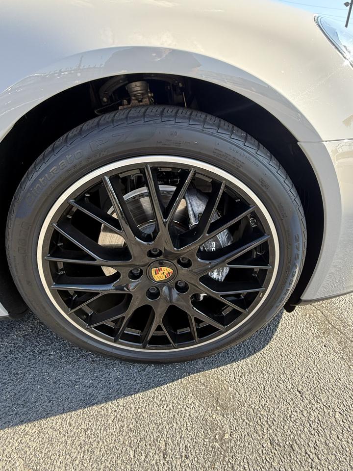 Porsche Panamera  2023