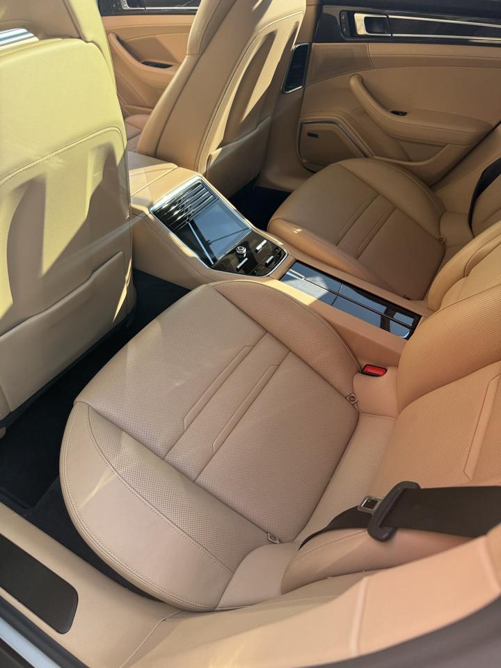 Porsche Panamera  2023