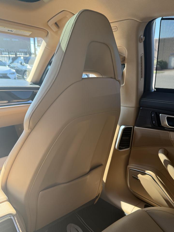 Porsche Panamera  2023