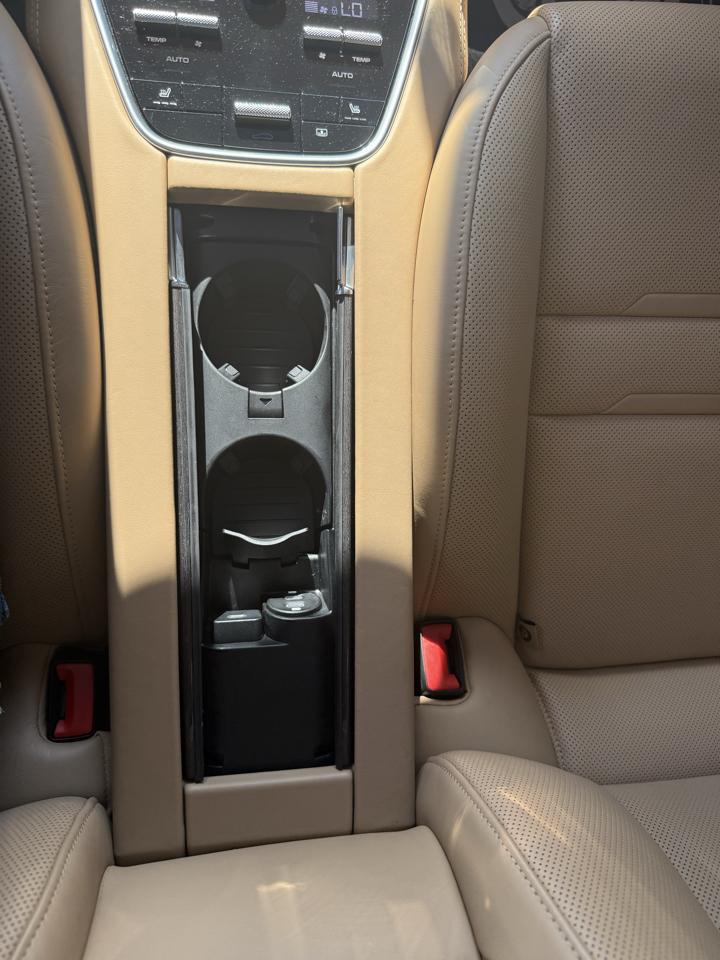 Porsche Panamera  2023