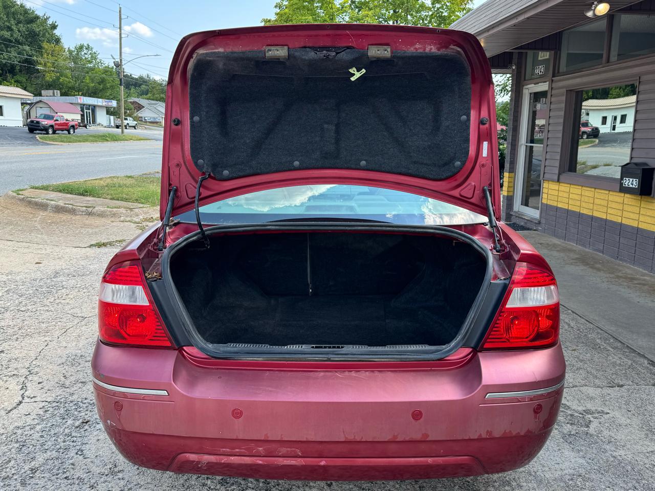 Ford Five Hundred SEL FWD 2007