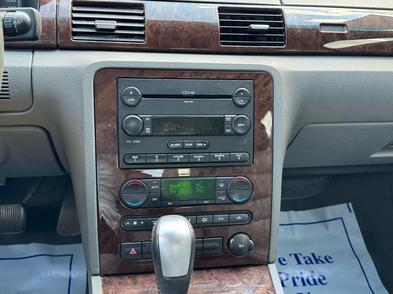 Ford Five Hundred SEL FWD 2007