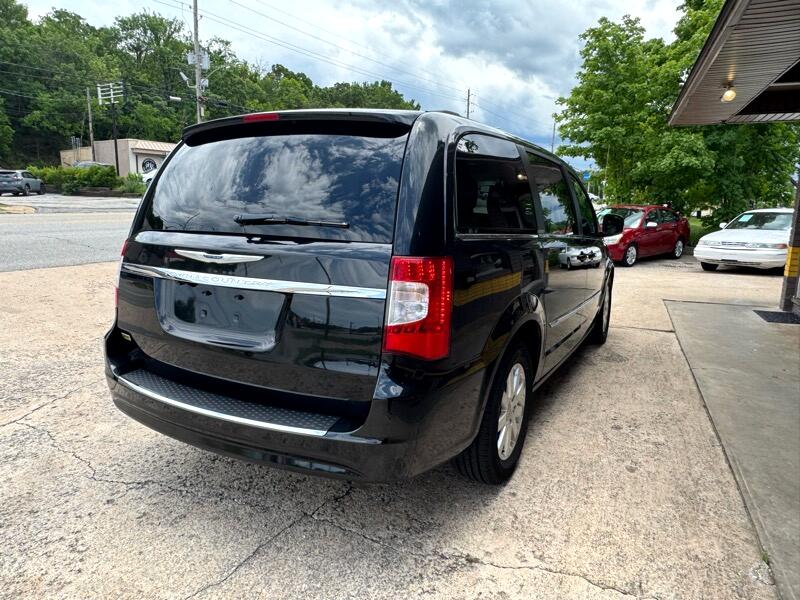 Image 7 of 2014 Chrysler Town & Country Touring