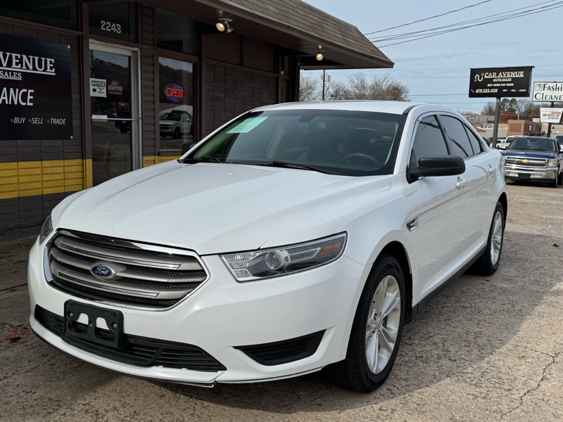Ford Taurus SE FWD 2016