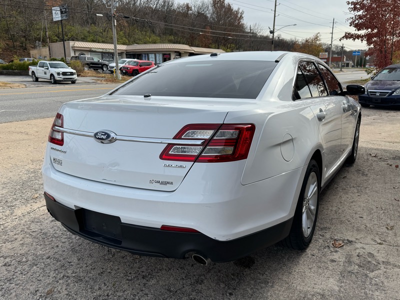 Ford Taurus SE FWD 2016