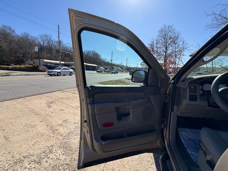 Dodge Ram 1500 ST Quad Cab Short Bed 2WD 2002