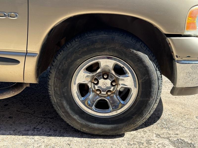 Dodge Ram 1500 ST Quad Cab Short Bed 2WD 2002