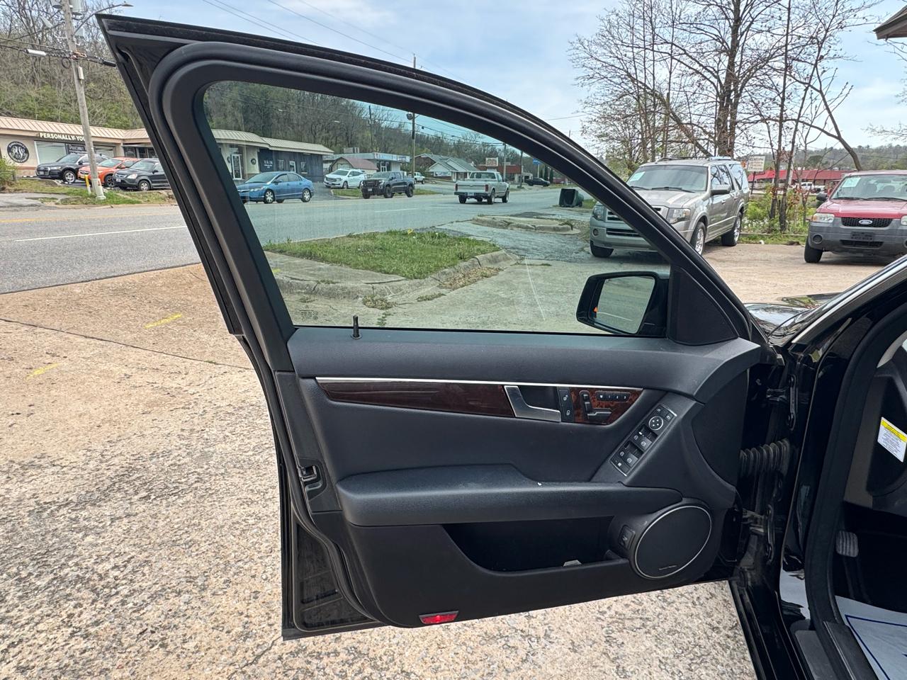 Mercedes-Benz C-Class C300 4MATIC Sport Sedan 2013