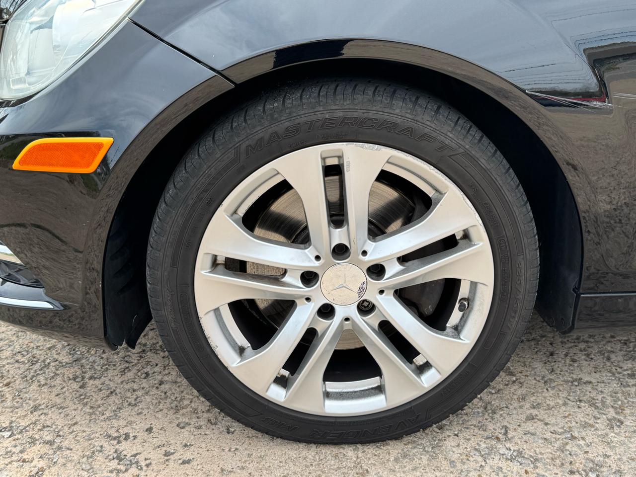 Mercedes-Benz C-Class C300 4MATIC Sport Sedan 2013