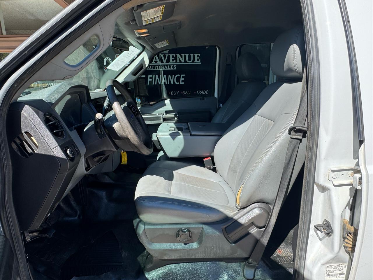 Ford F-250 SD XL Crew Cab 2WD 2016