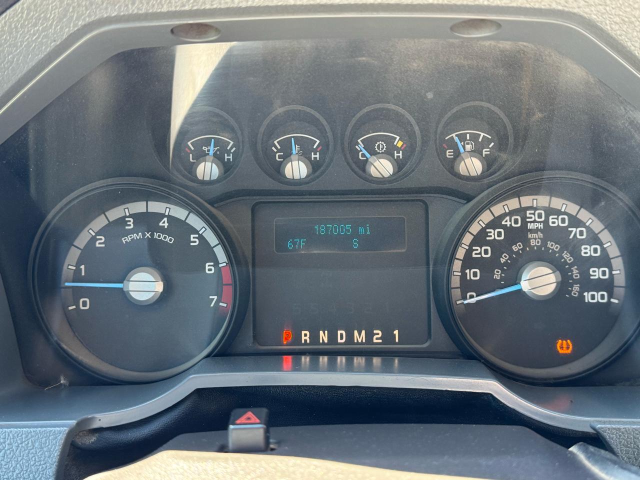 Ford F-250 SD XL Crew Cab 2WD 2016