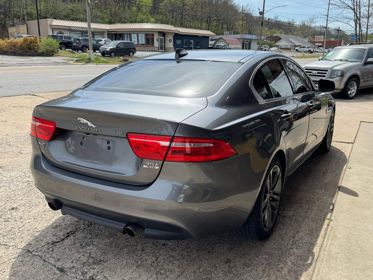 Jaguar XE 35t Premium AWD 2017