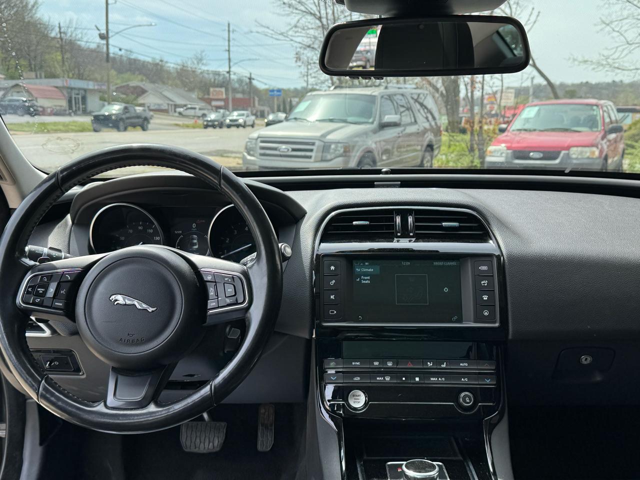 Jaguar XE 35t Premium AWD 2017