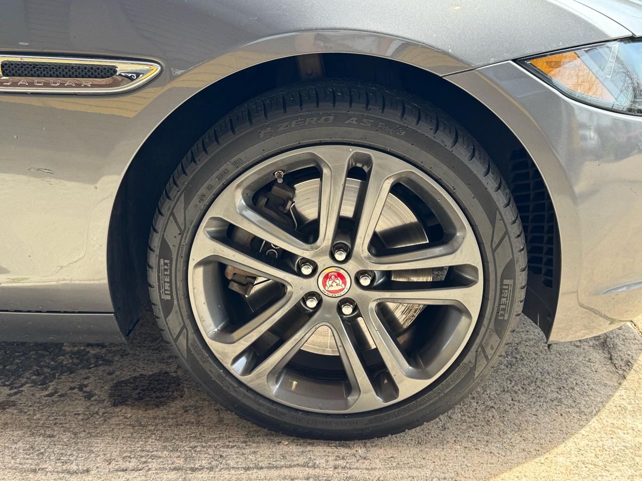 Jaguar XE 35t Premium AWD 2017