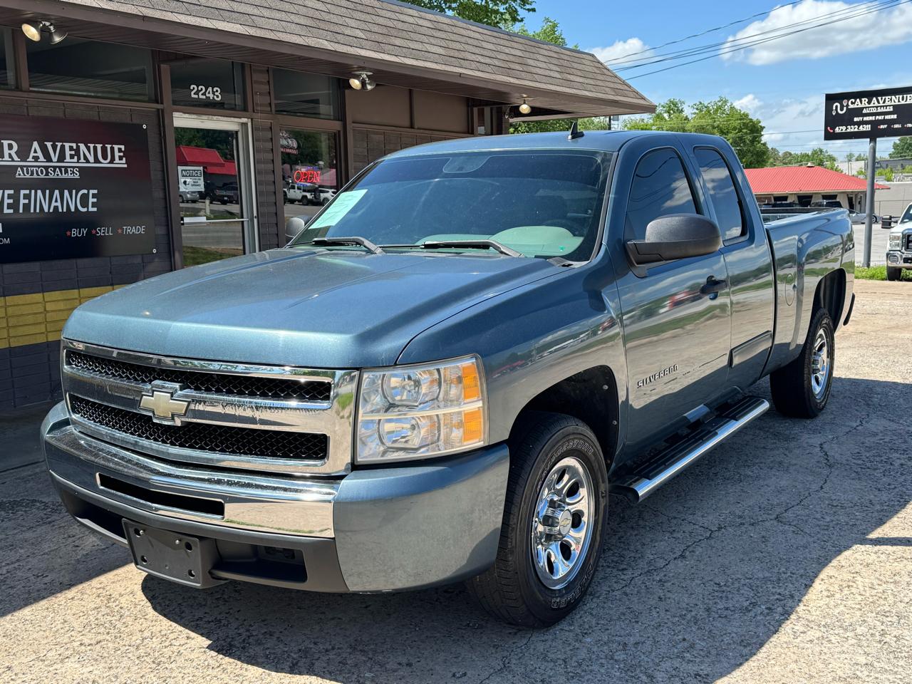 Chevrolet Silverado 1500 LS Extended Cab 2WD 2010