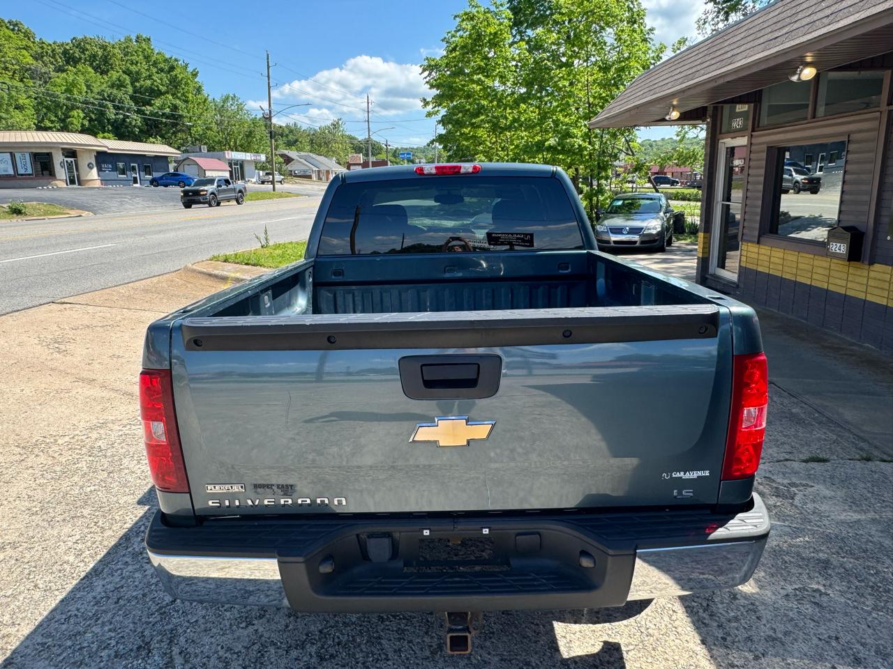 Chevrolet Silverado 1500 LS Extended Cab 2WD 2010