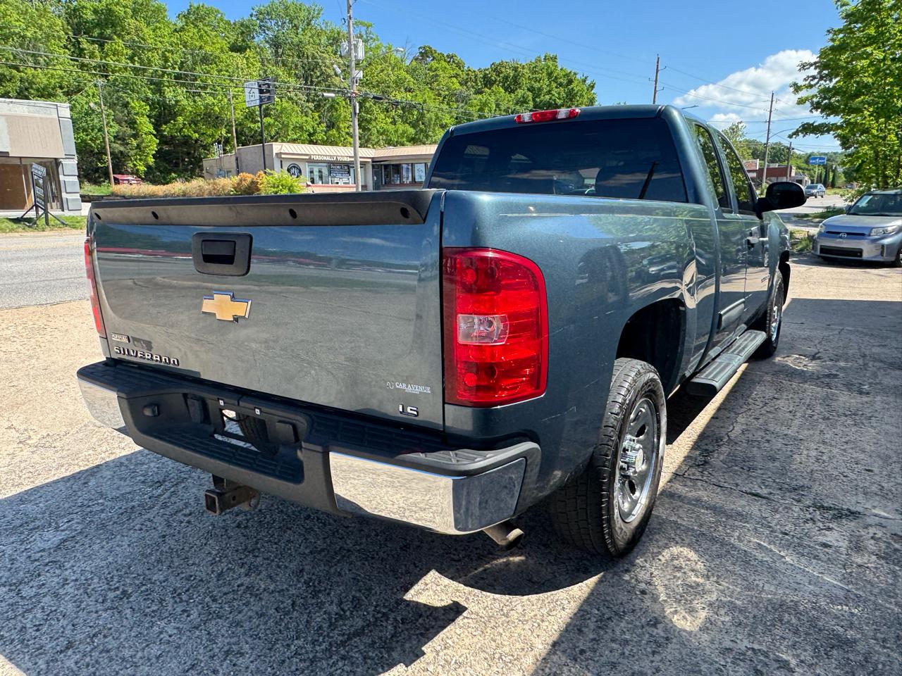Chevrolet Silverado 1500 LS Extended Cab 2WD 2010