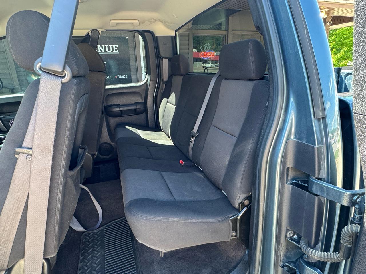 Chevrolet Silverado 1500 LS Extended Cab 2WD 2010