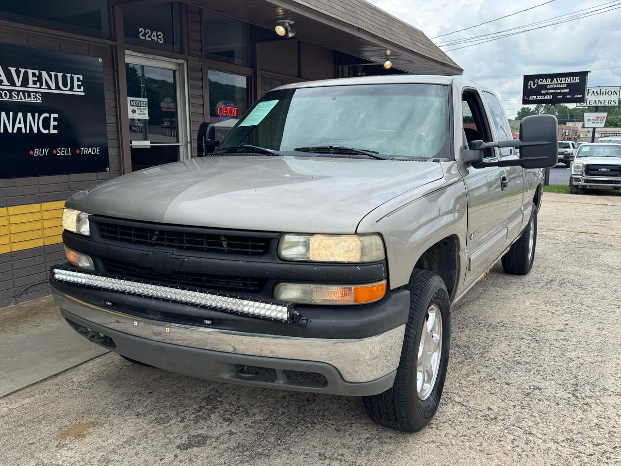 Chevrolet Silverado 1500 LS Ext Cab 4WD 2000