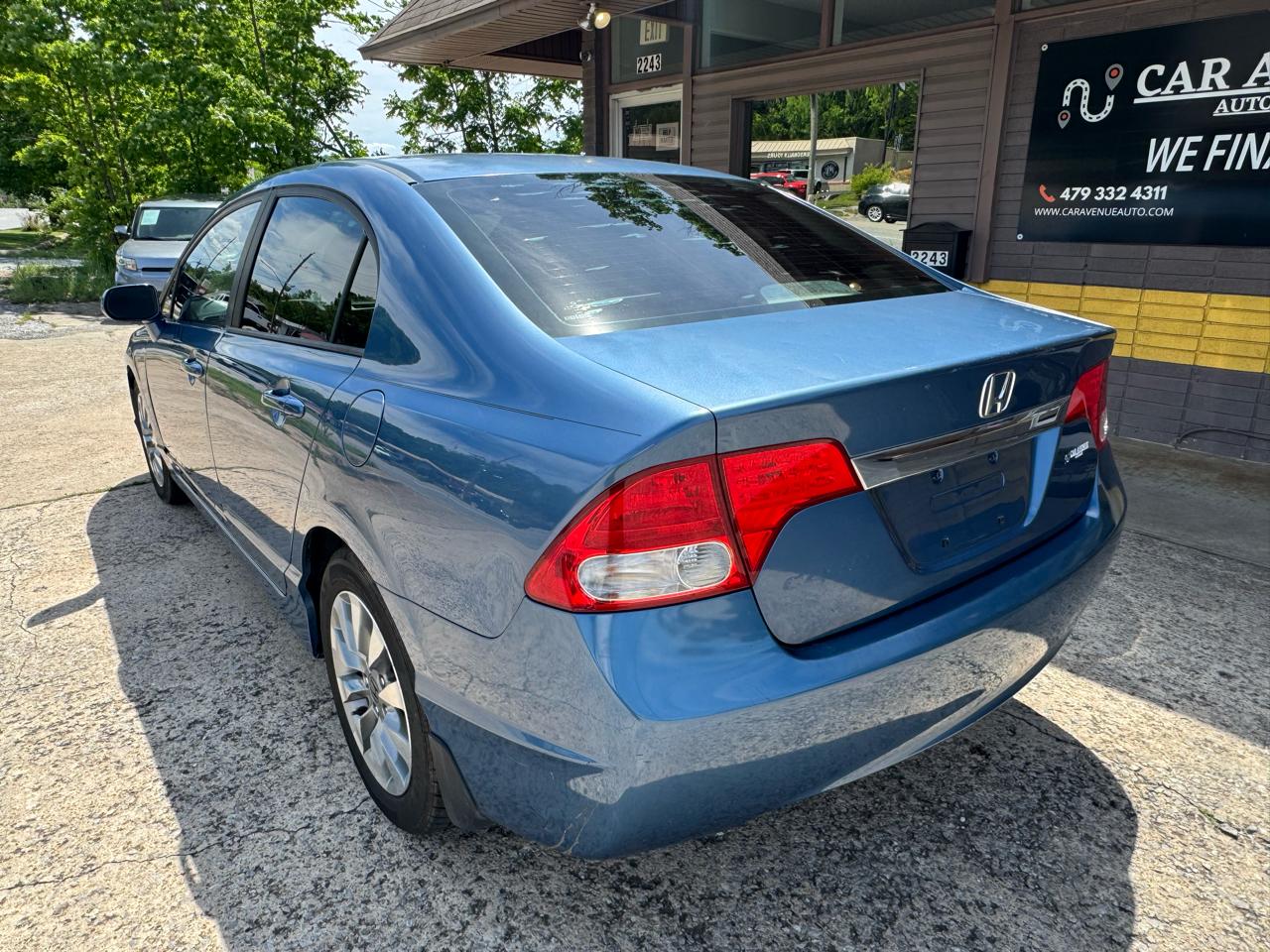 Honda Civic EX Sedan 5-Speed AT 2009