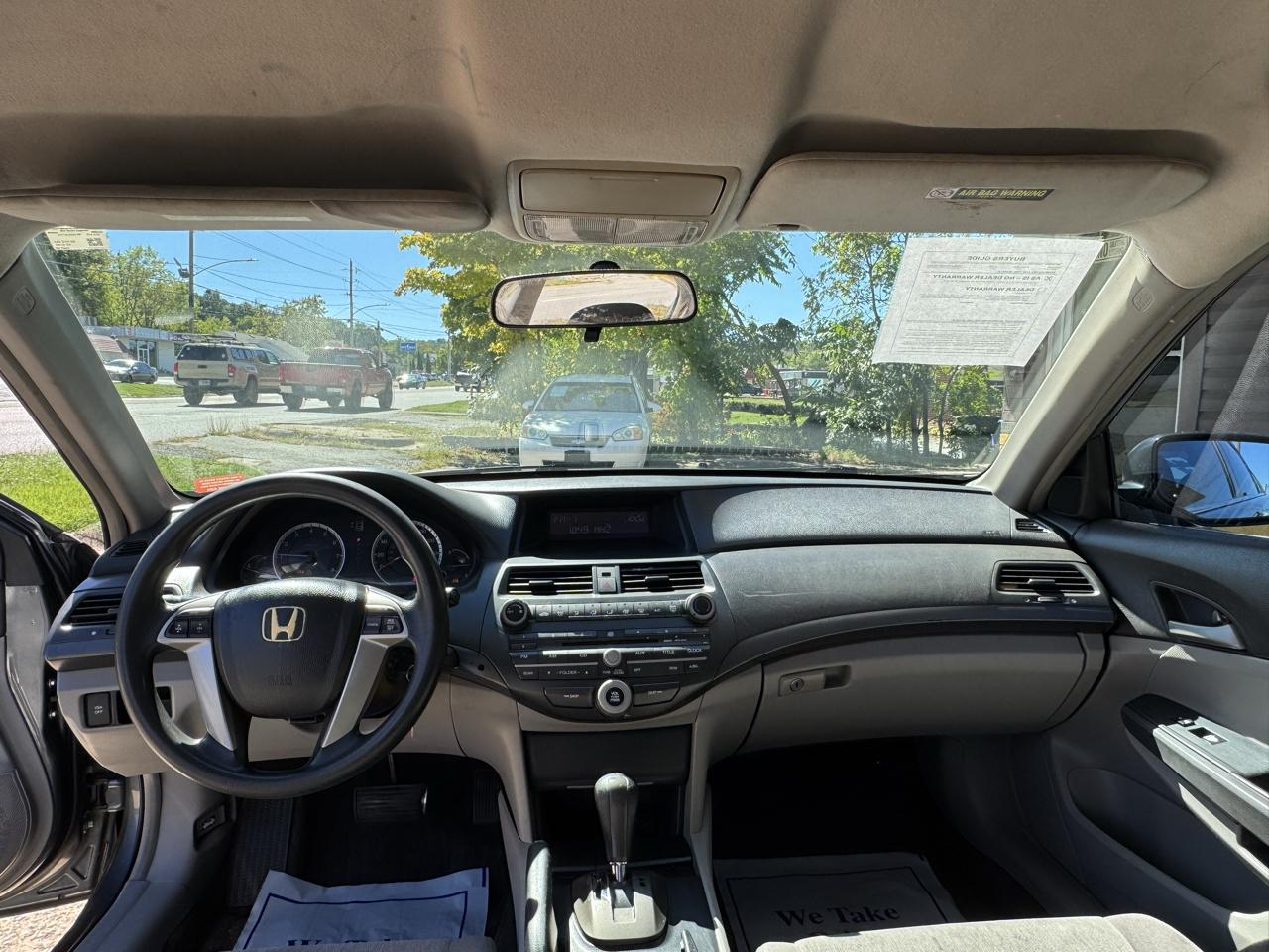 Honda Accord photo 11