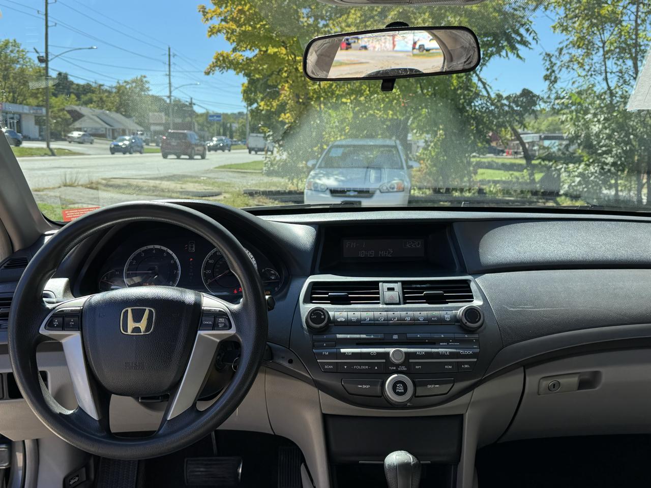 Honda Accord photo 12