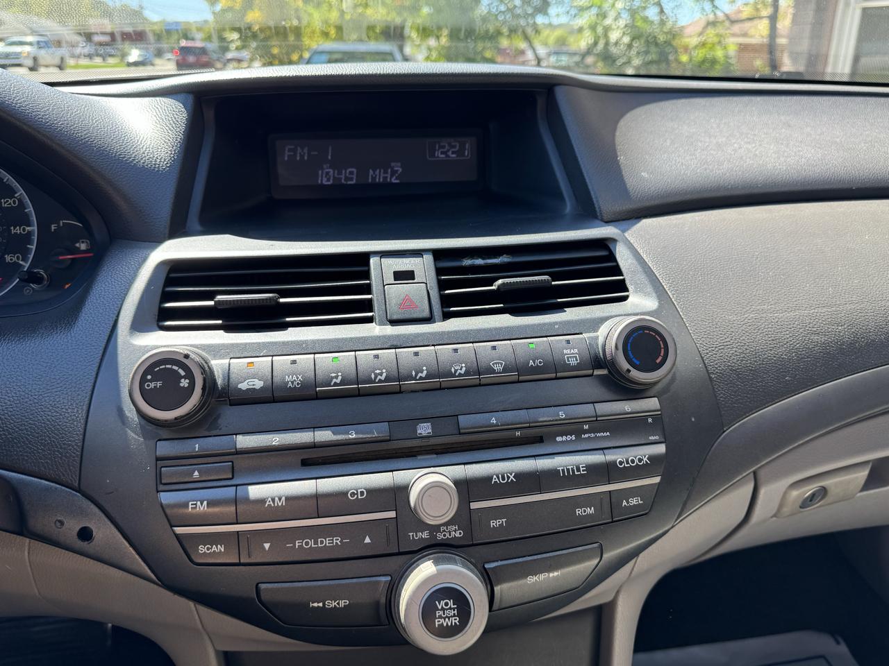 Honda Accord photo 13