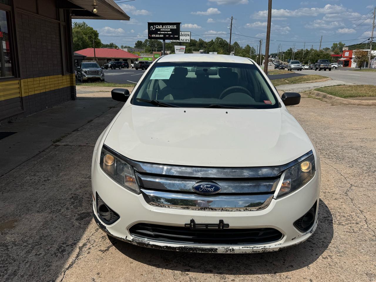 Ford Fusion S 2012