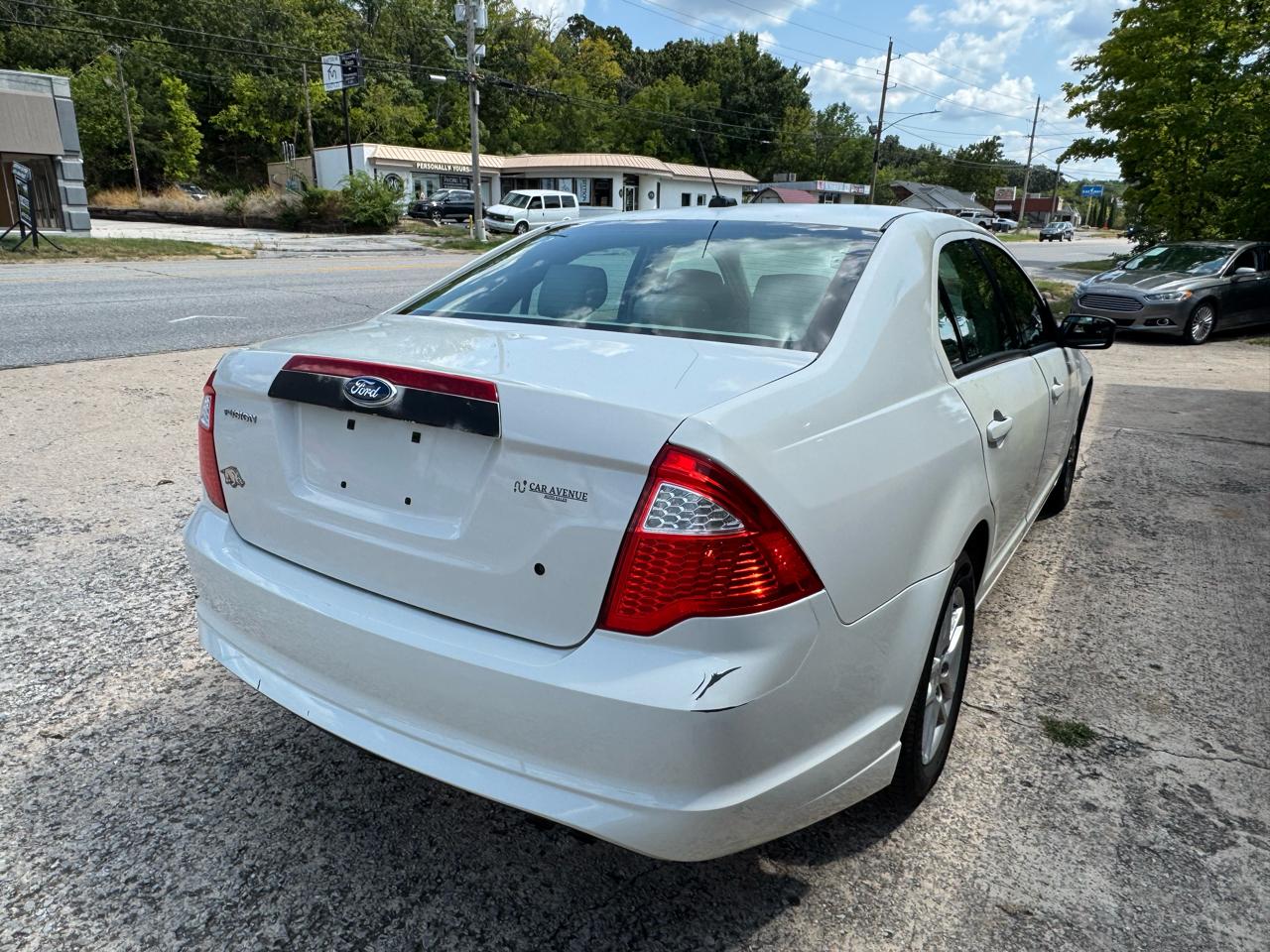 Ford Fusion S 2012