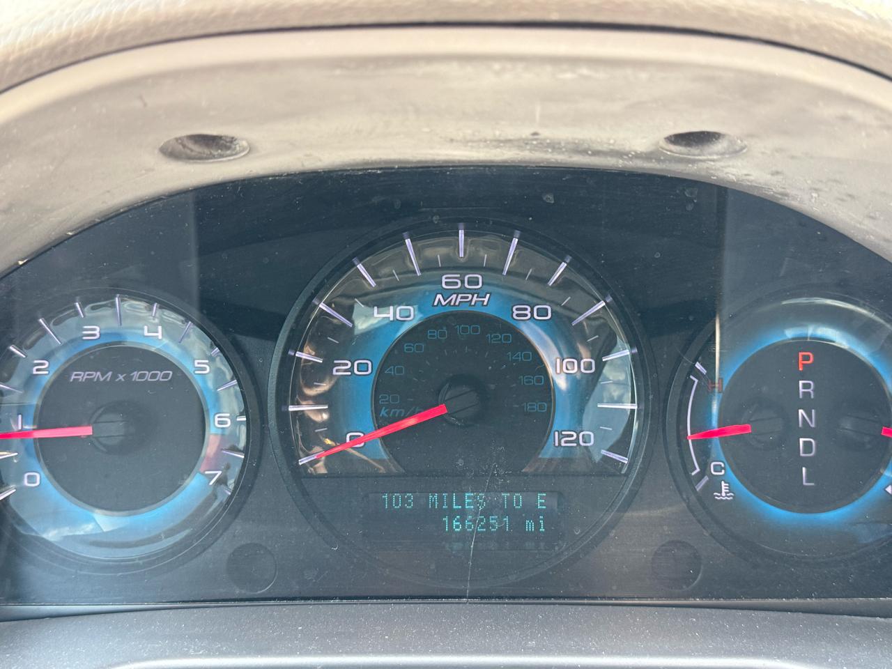 Ford Fusion S 2012