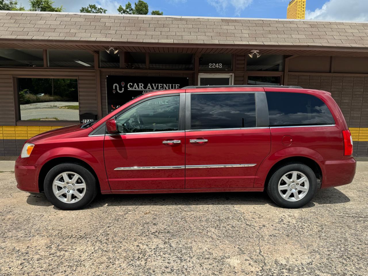 Chrysler Town & Country Touring 2011
