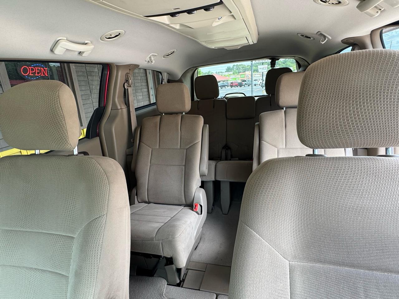 Chrysler Town & Country Touring 2011