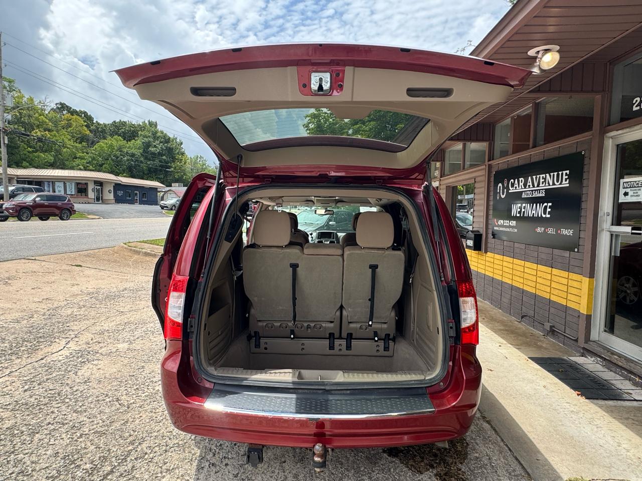 Chrysler Town & Country Touring 2011