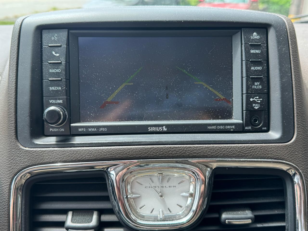 Chrysler Town & Country Touring 2011