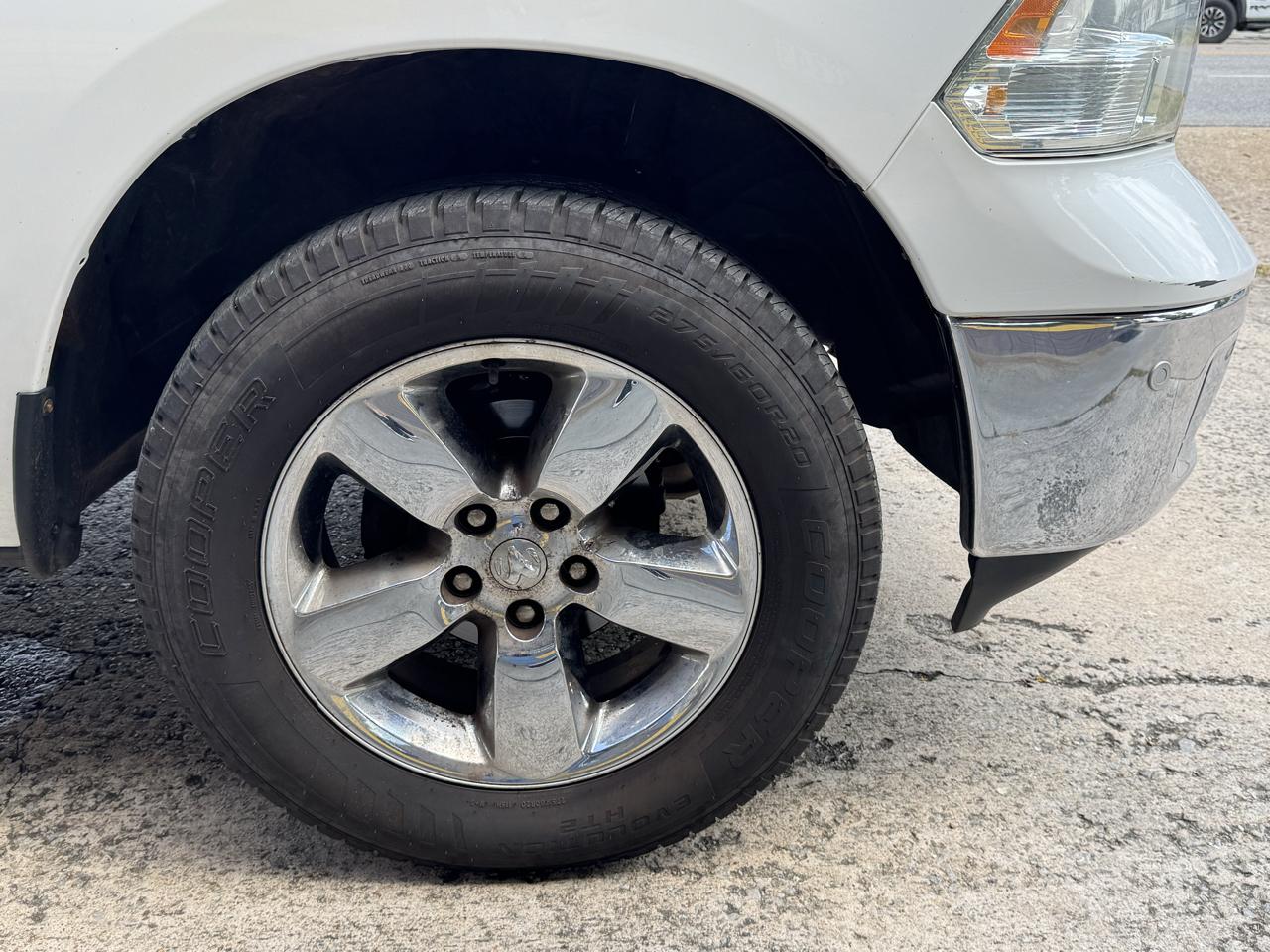 RAM 1500 SLT Crew Cab SWB 4WD 2016