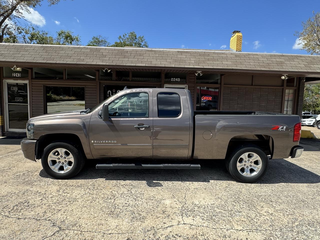 Chevrolet Silverado 1500 Work Truck Ext. Cab Std. Box 4WD 2008