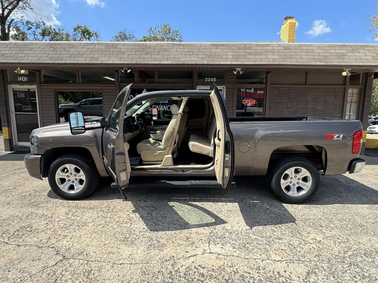 Chevrolet Silverado 1500 Work Truck Ext. Cab Std. Box 4WD 2008