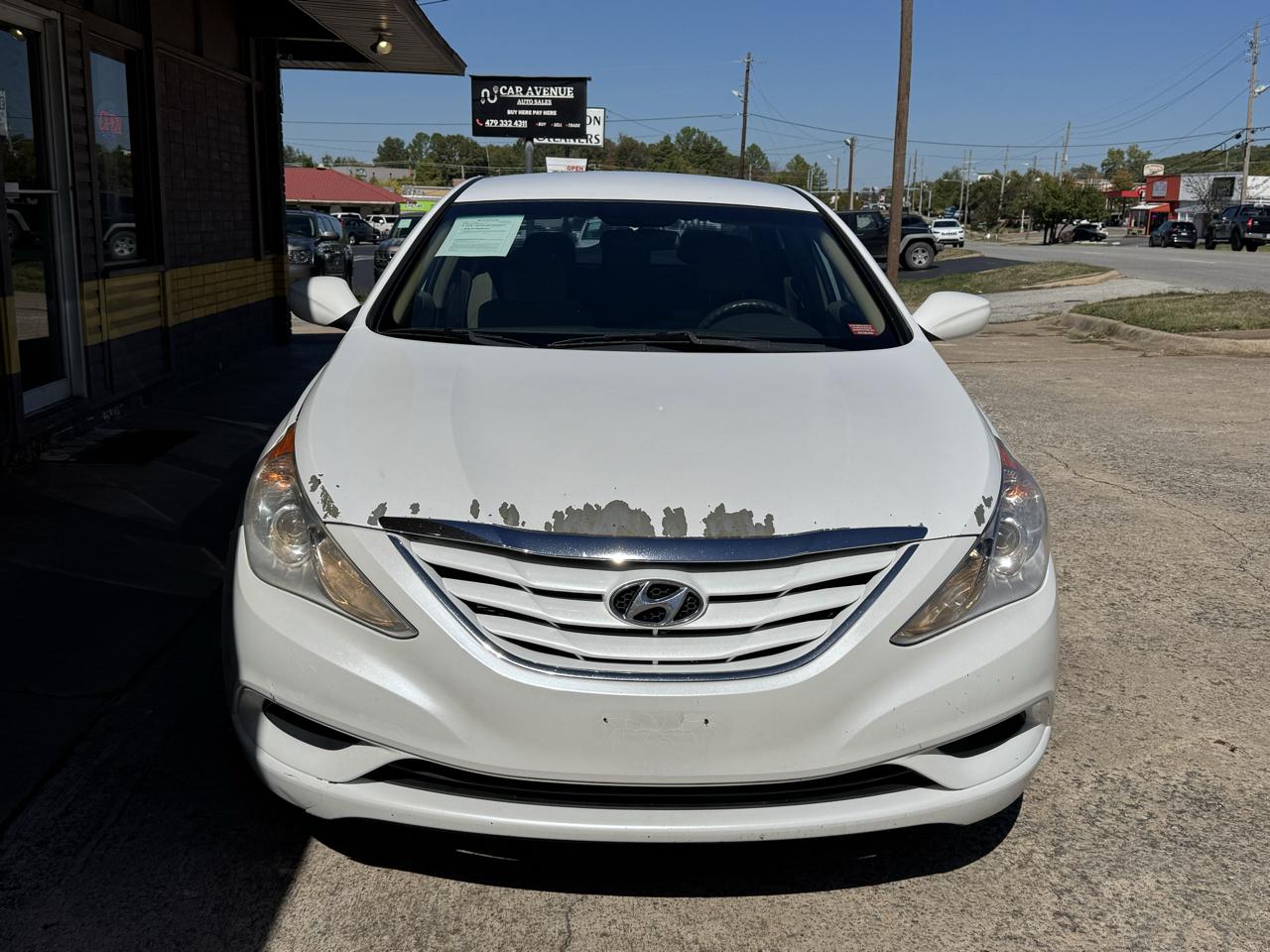 Hyundai Sonata photo 2