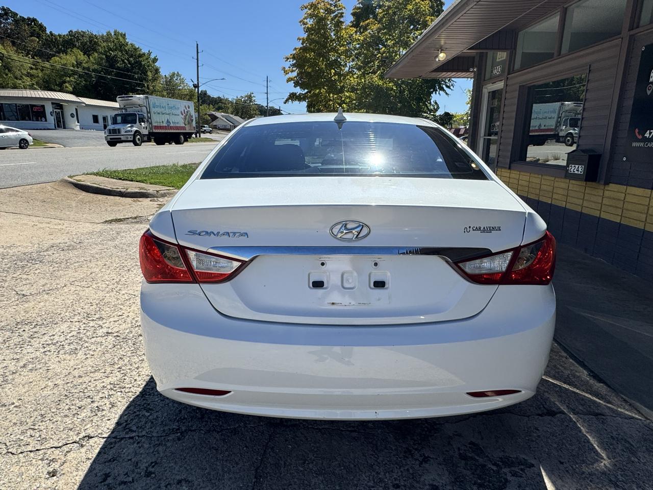 Hyundai Sonata photo 6