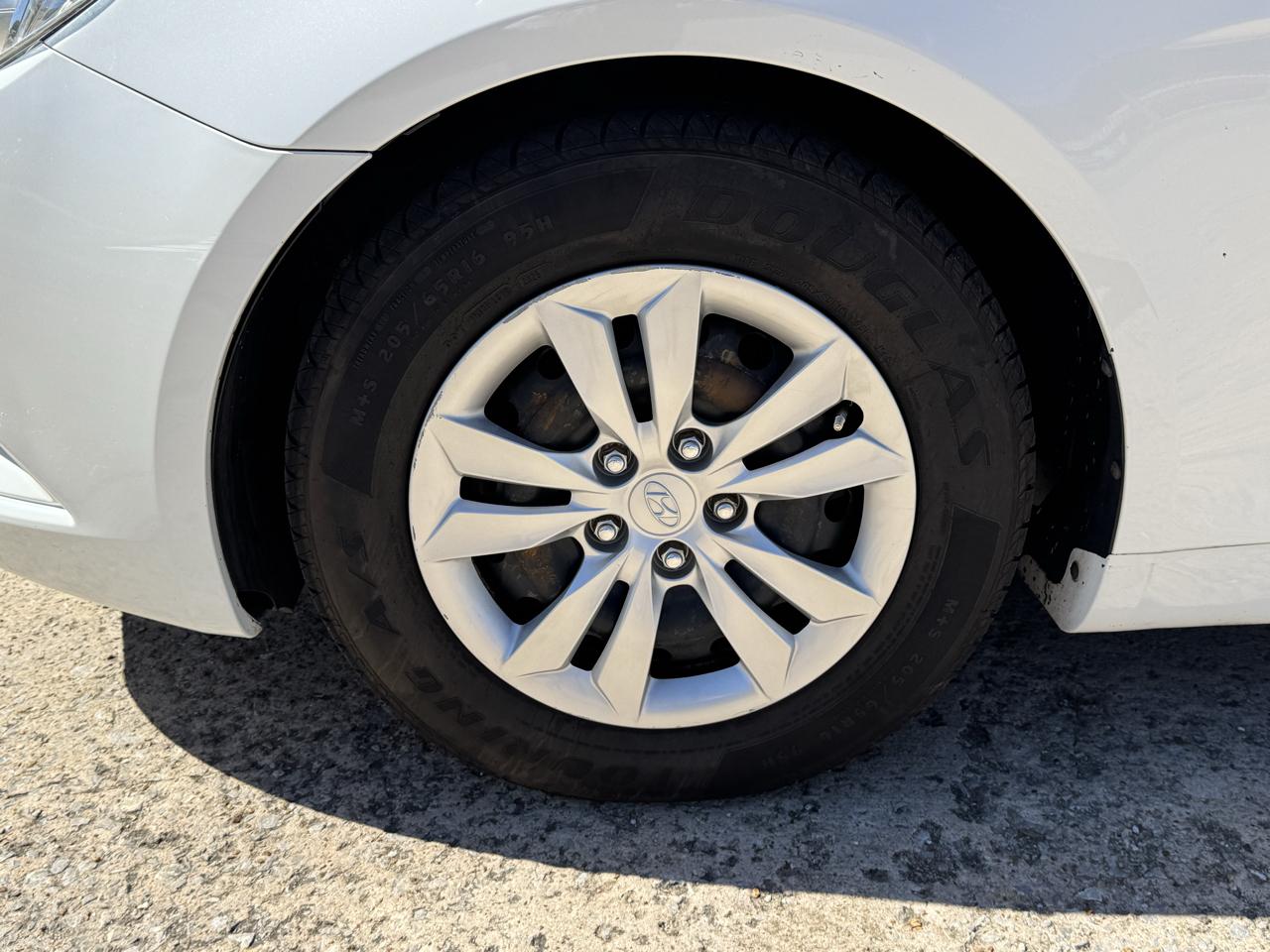 Hyundai Sonata photo 17