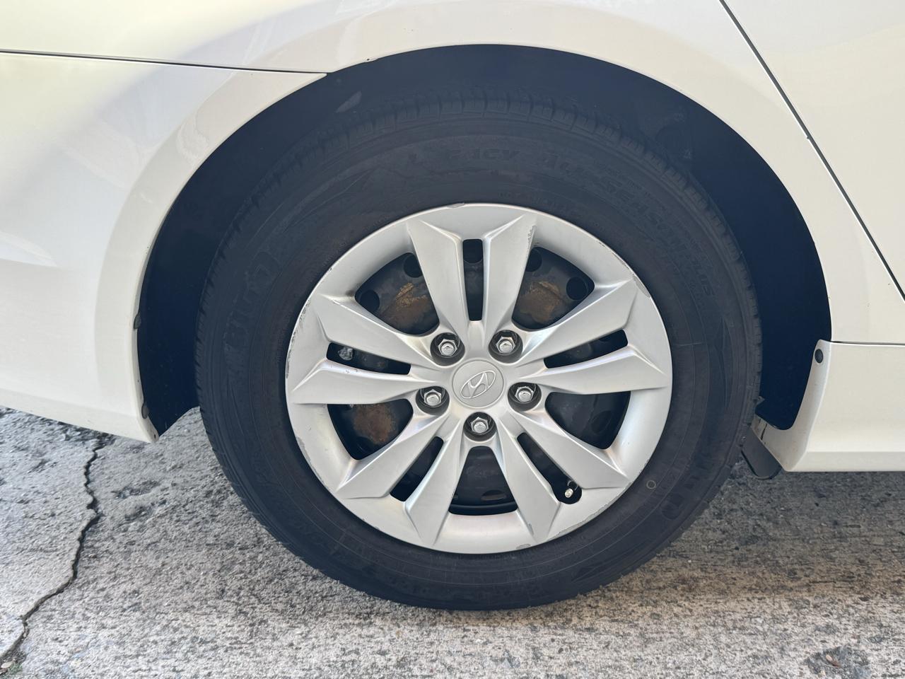 Hyundai Sonata photo 19