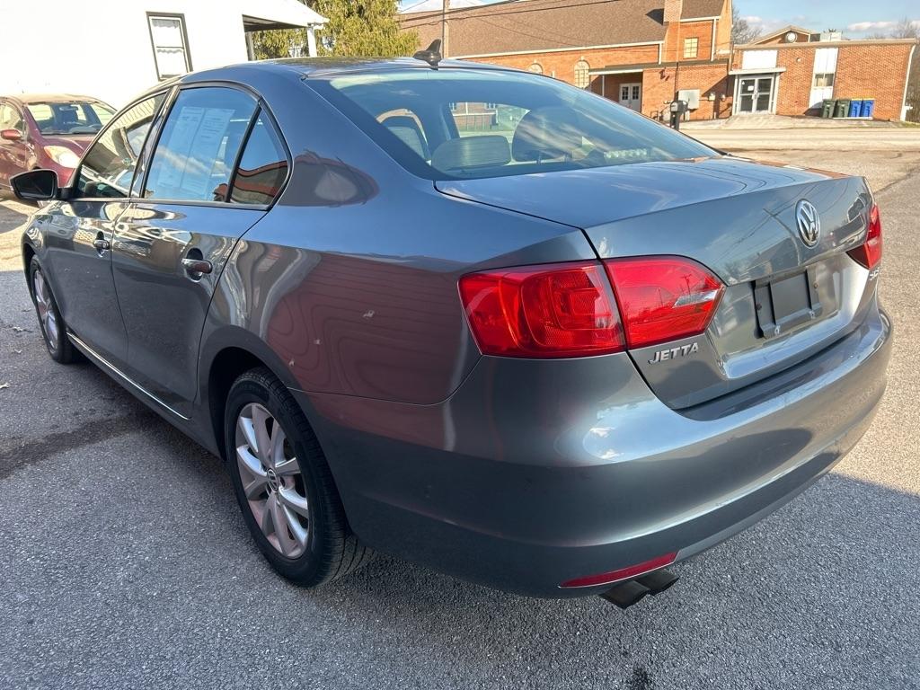 Volkswagen Jetta  2012