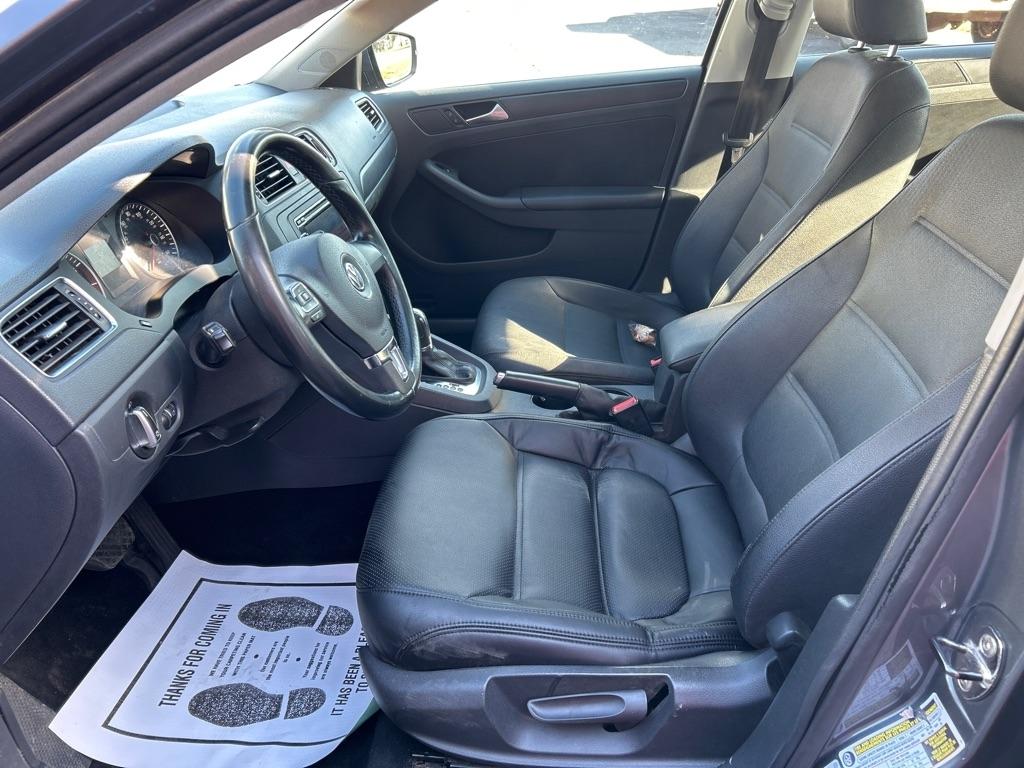 Volkswagen Jetta  2012