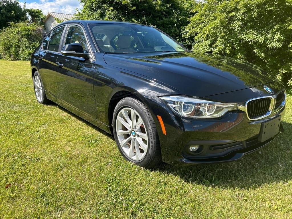 BMW 3-Series  2018