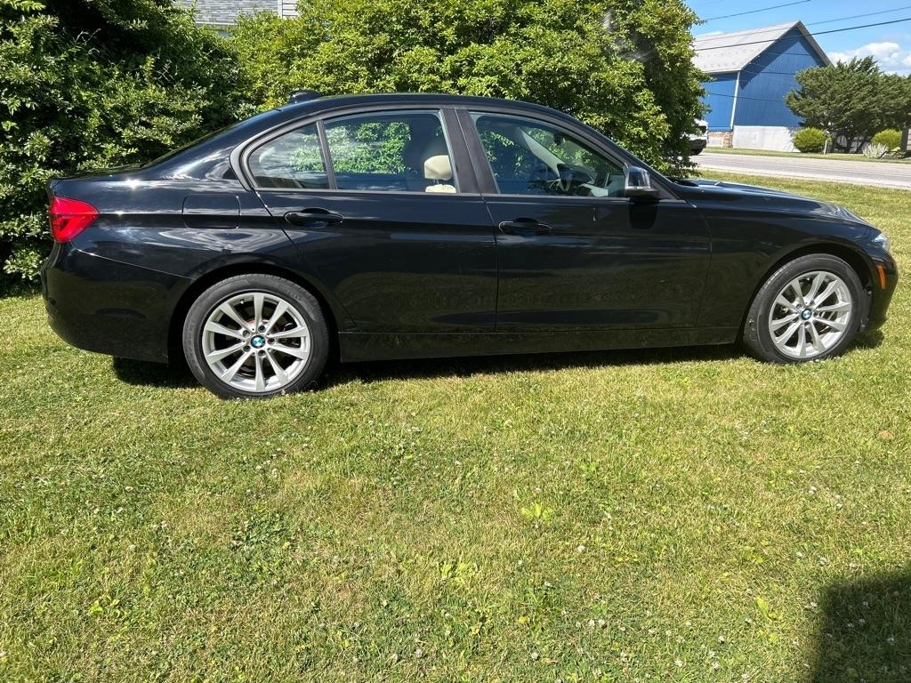 BMW 3-Series  2018
