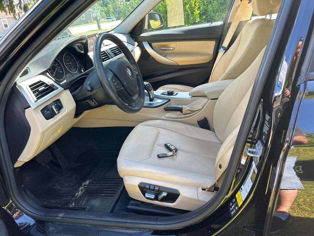 BMW 3-Series  2018