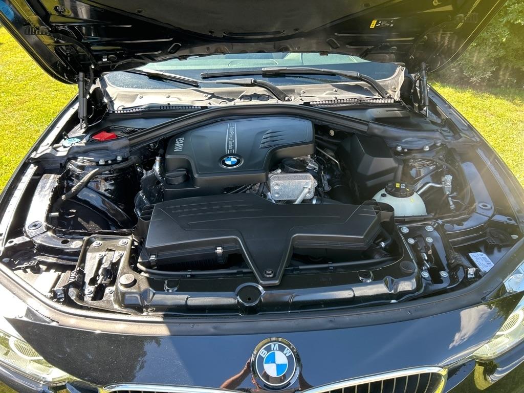 BMW 3-Series  2018