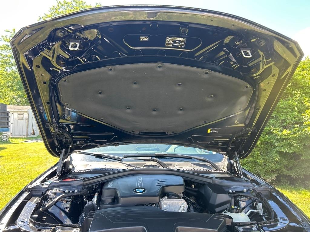 BMW 3-Series  2018