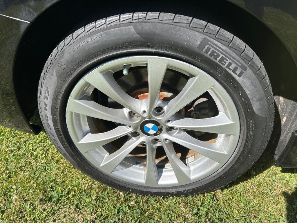 BMW 3-Series  2018